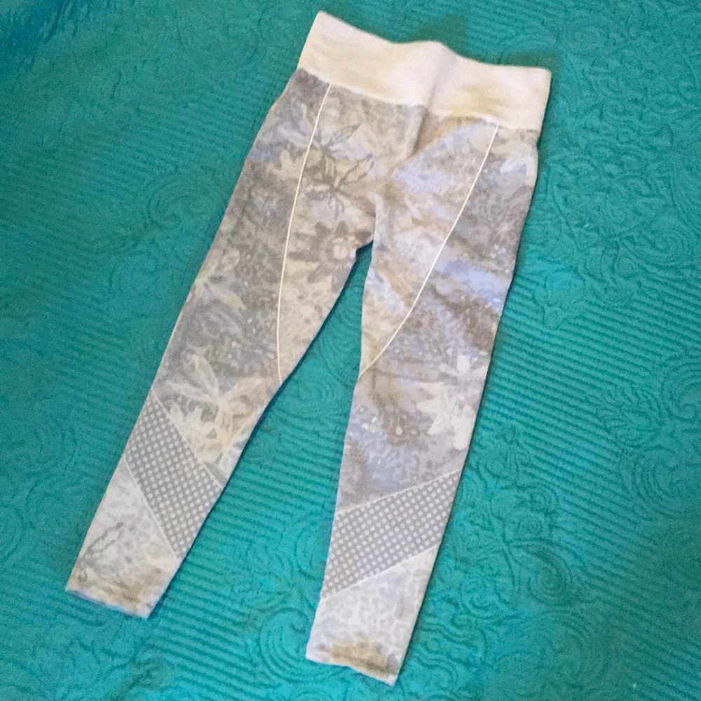 Fabletics XS Capri